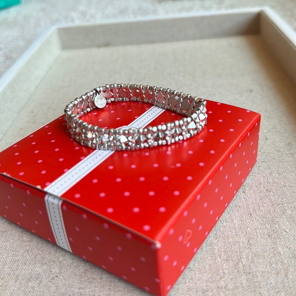Stretch bracelet